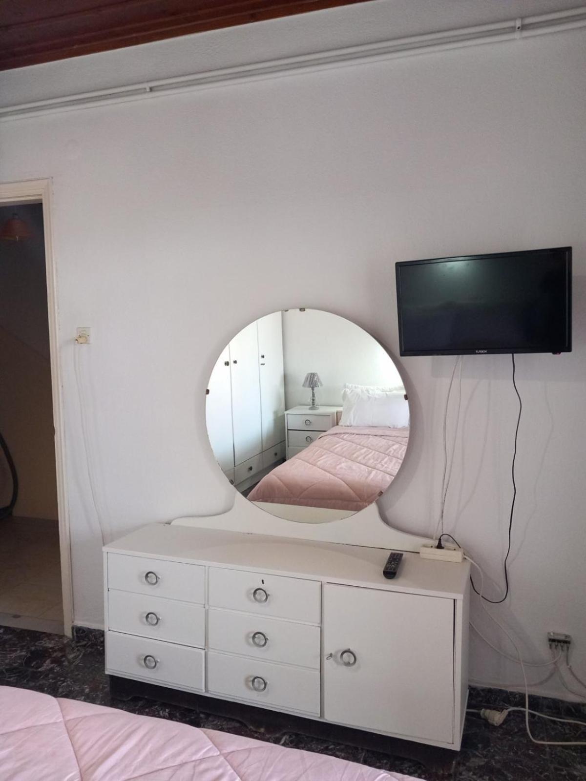 Katerinas Apartmens 斯基亚索斯镇 外观 照片