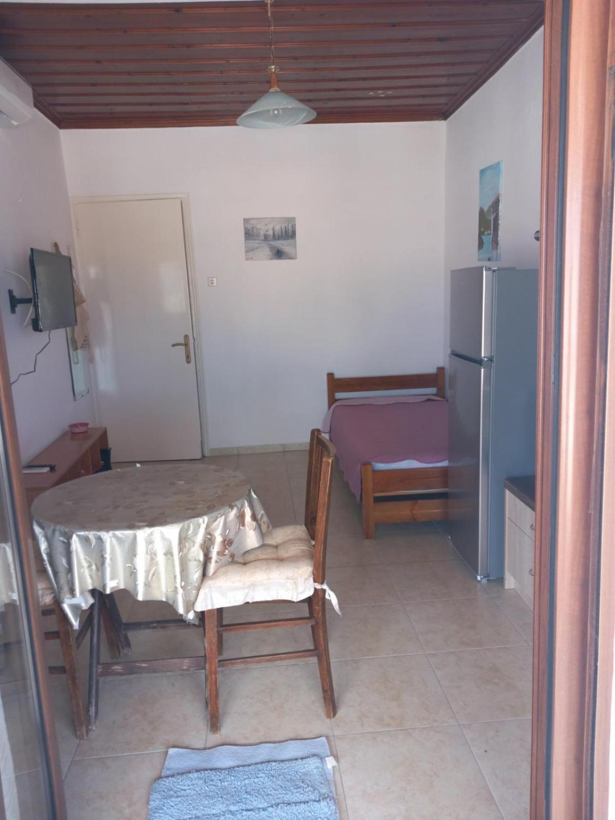 Katerinas Apartmens 斯基亚索斯镇 外观 照片